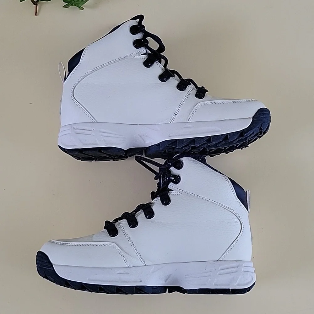 Fila High Top White Shoes, Size 4